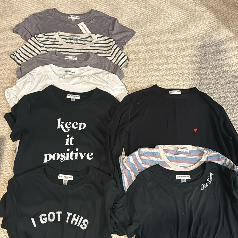 Lot of 9 sub urban riot tees XS/S